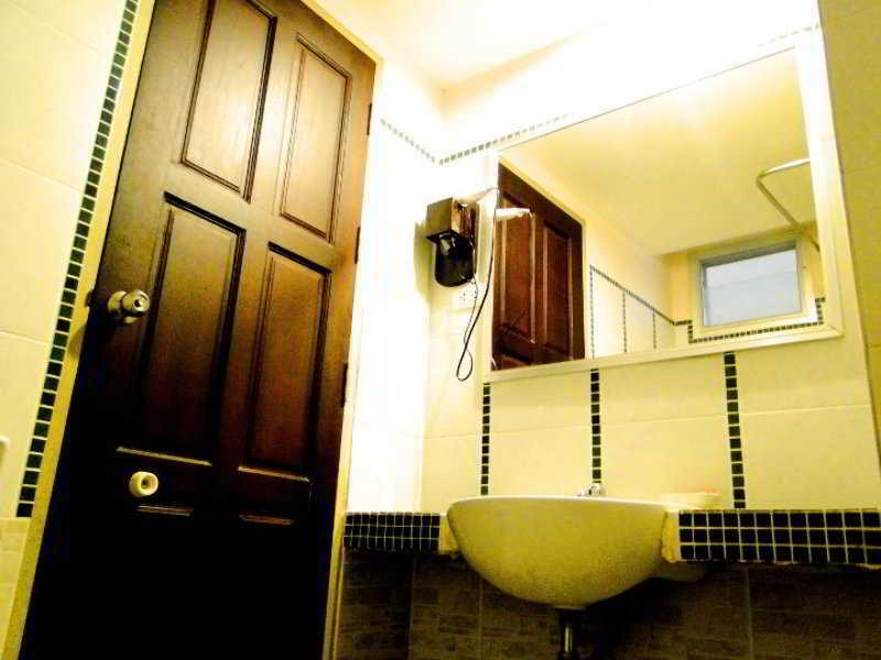 Thaphae Garden Guesthouse Chiang Mai Exterior foto